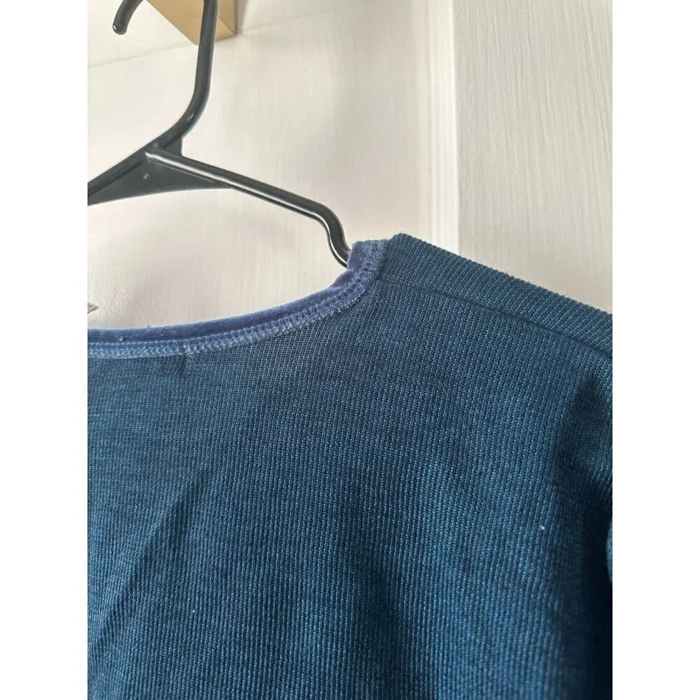 Carolyn Taylor for by Design Essentials women’s size large blue shirt